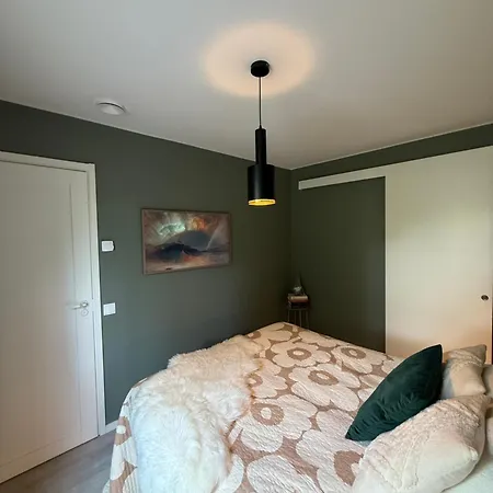 Modern Townhouse With Sauna Apartament