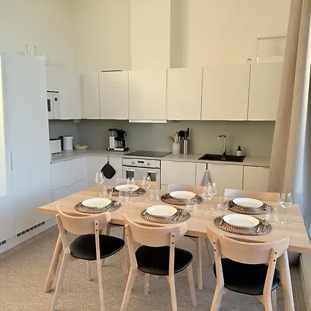 Apartman Modern Townhouse With Sauna *
