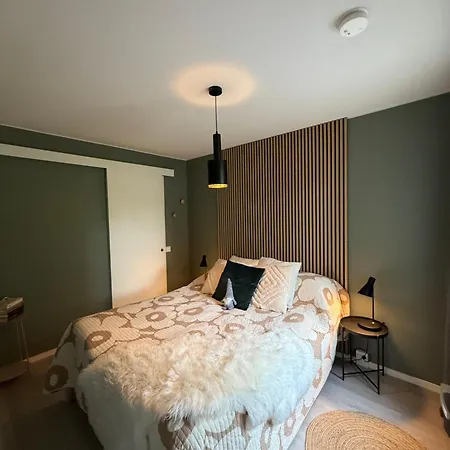 Modern Townhouse With Sauna Apartament